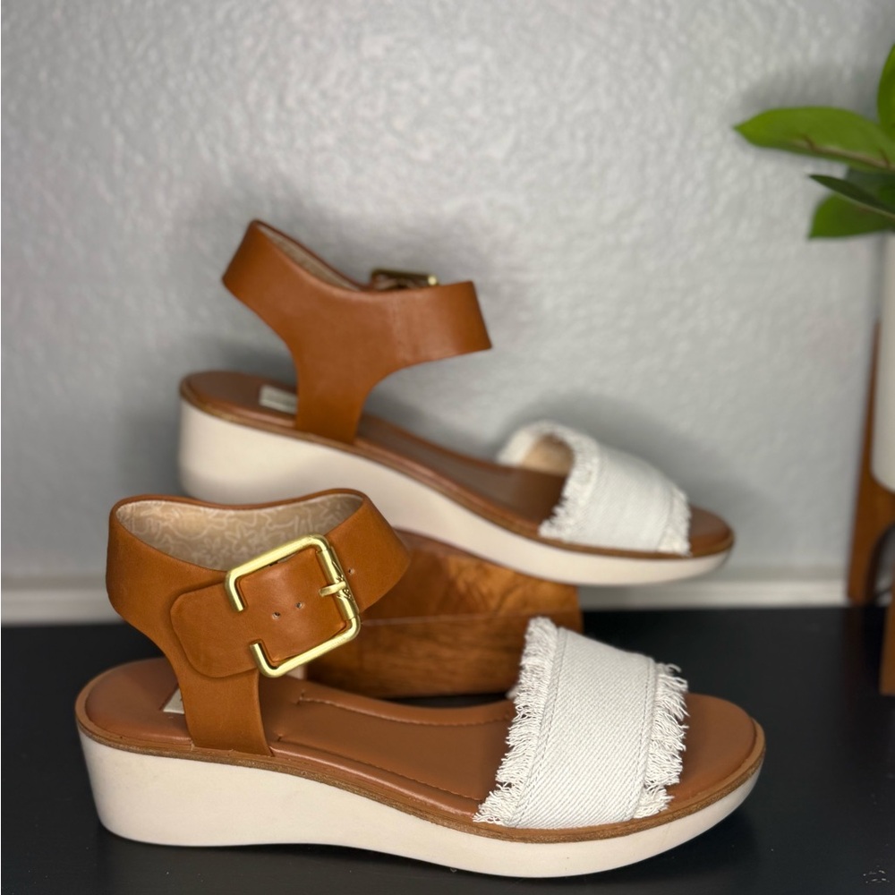 Women's Tan and White Wedge Sandals